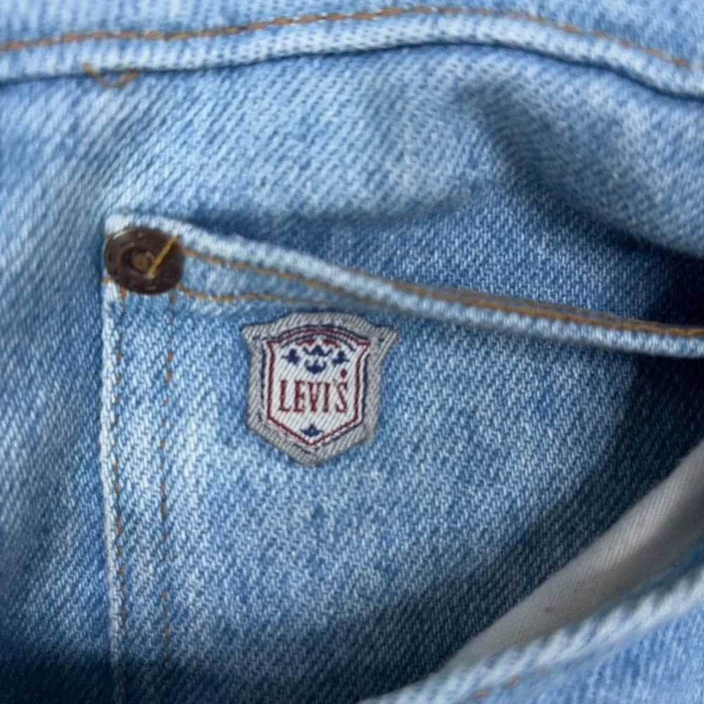 Vintage Levis Jeans Men 38x34 Light Wash Blue Solid Denim Silver Medal 90s